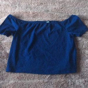 Navy blue cropped tee